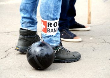 SVE ŠTO TREBA DA ZNATE O KEŠ KREDITIMA! Za 100.000 dinara možete banci dati samo 3.000!
