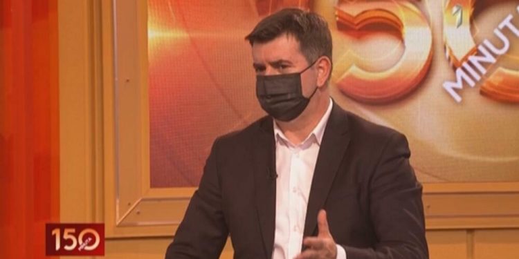 Krizni štab uvodi novu meru; Đerlek: Biramo najbolji model