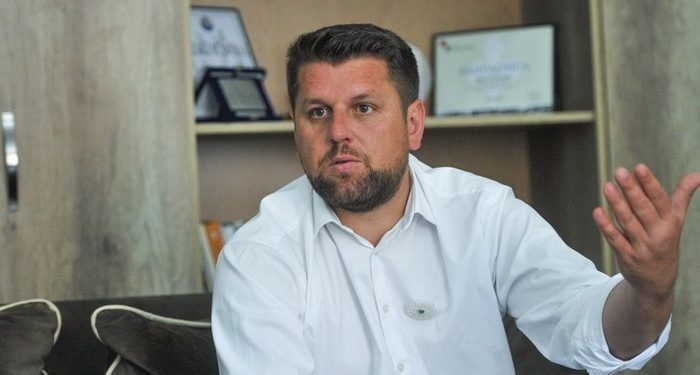 Durakovića smjenjuju jer je prijavio negatora genocida
