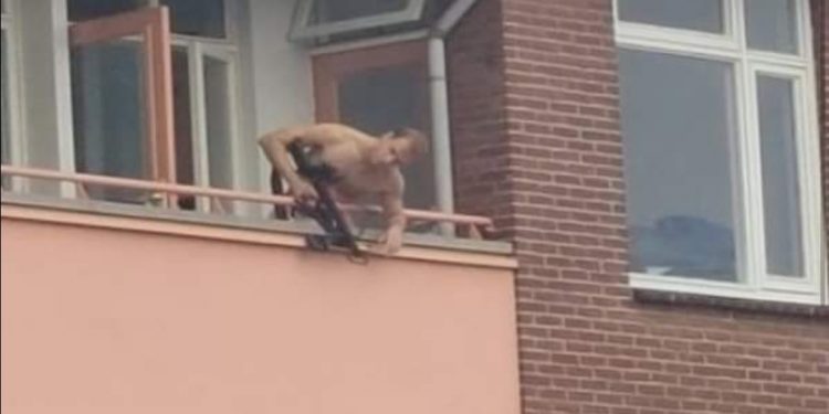 (VIDEO) Neviđena drama u Holandiji: Samostrelom gađao ljude s balkona, dvije osobe ubijene