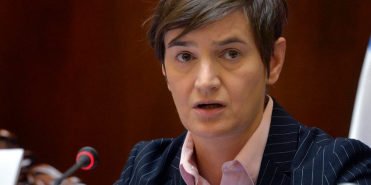 Brnabić: Uvode se kovid sertifikati za ulazak u noćne klubove, barove, kafiće i restorane