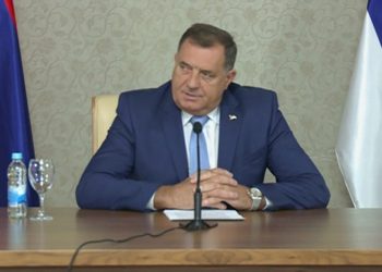 Dodik: Nema odluka u Predsjedništvu dok se ne riješi pitanje nametnutog zakona Valentina Incka