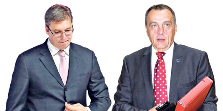 Bivši premijer Srbije: Skidanje tablica je Vučić potpisao prije pet godina