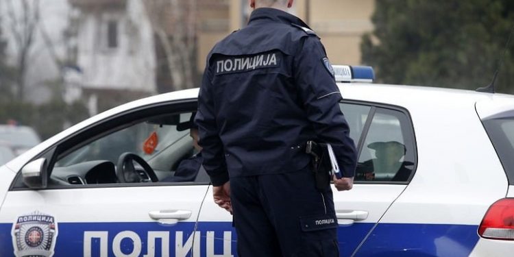 NESREĆA KOD NOVOG PAZARA Više učesnika povređeno: Sudarili se kombi i auto