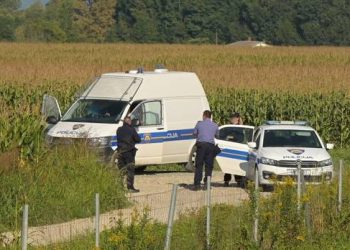 Pokušali pregaziti policajce: Uhićen i drugi Rumunj, htio je preko granice ući u Mađarsku