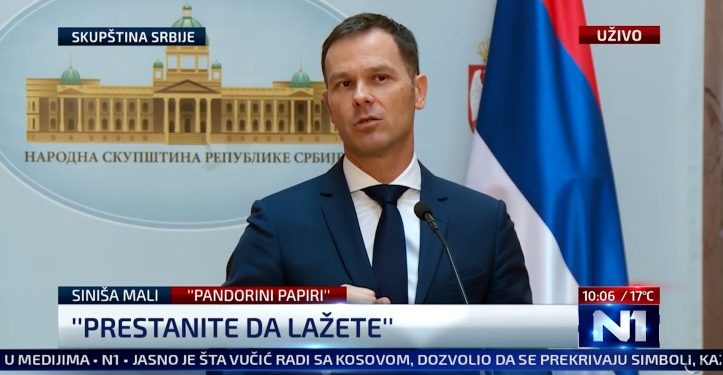(VIDEO) BRAVO ZA Novinarku N1: Poklopila pobjesnelog ministra- “Vi ste Siniša Mali sa 24 stana…”