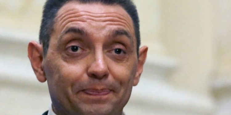 PROFIL PROVOKATORA: Vučićev rotvajler i bivši ministar vojske koju nikad nije služio?