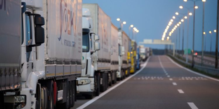 MESEČNA ZARADA I DO 2.500 EVRA Počeo juriš na dobro plaćen posao