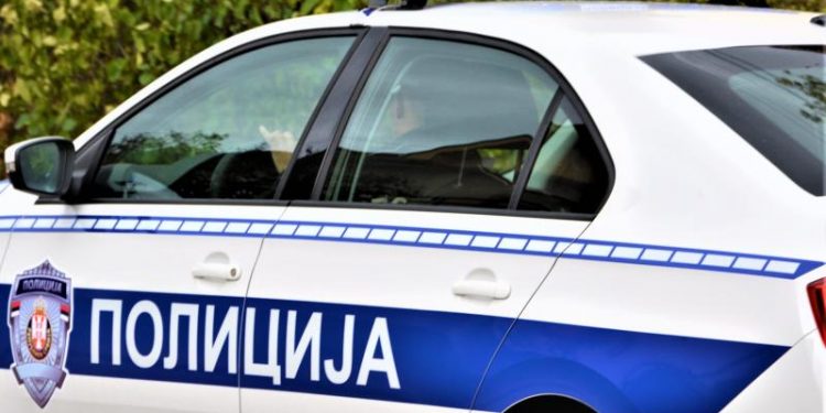 HAPŠENJE U NOVOM PAZARU! Policija pronašla kokain! Dva lica isključena iz saobraćaja zbog droge