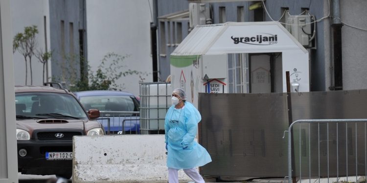 Preminule još dvije osobe, više otpusta nego prijema
