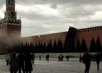 (VIDEO) MOSKVA: Srušio se dio Kremlja!