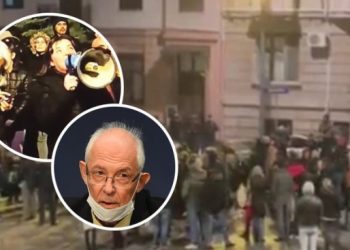 “UHAPSITE Predraga Kona”: Protest ispred zgrade člana Kriznog štaba, “Mengele, Mengele”… (foto, video)