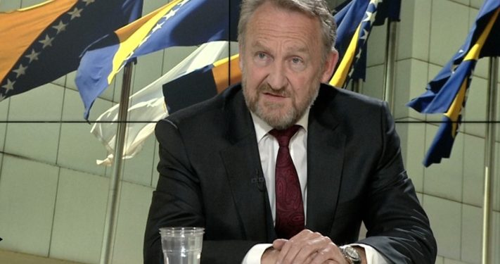 Izetbegović o sastanku sa Vučićem: “Kruna mi s glave neće pasti da odem u Beograd. On je čovjek s kojim treba razgovarati”