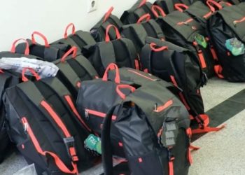 (VIDEO) Pedeset kompleta ranaca za djecu osnovce od “HELP-a”