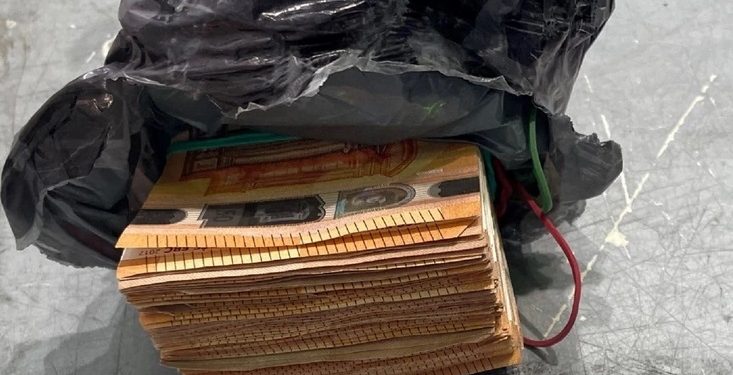 HAPŠENJE NA HROGOŠU Ispod sedišta BMW nađene pare