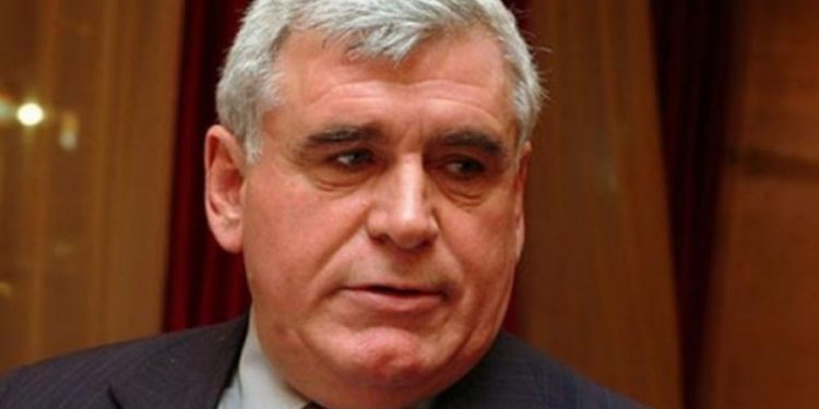 AZEM VLASSI: “Vučić je po običaju, Sporazum o prekidu blokade i reciprocitet sa registarskim tablicama, proglasio SVOJOM POBJEDOM…”