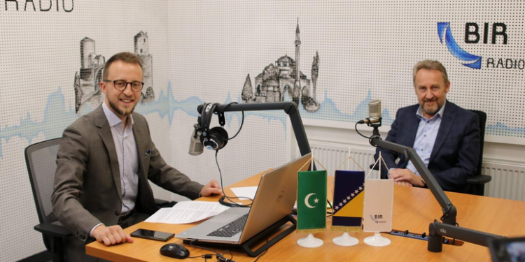 IZETBEGOVIĆ PORUČIO DODIKU: SPRIJEČIT ĆEMO SVAKO KOMADANJE BOSNE I HERCEGOVINE