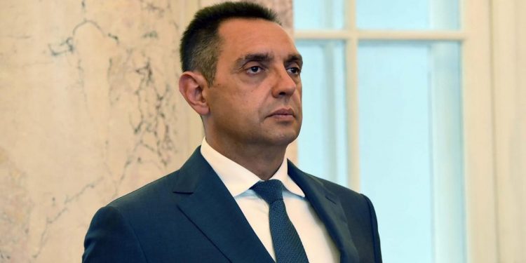 Vulin: Digli smo helikoptere i angažovali žandarmeriju