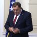 MILE PUKAO NAČISTO: Dodik pozvao novinare da u Predsjedništvu zapjevaju pjesmu “Nema te više Alija