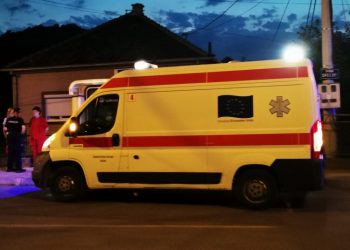 Užasna neseća kod Aleksinca: Sanitet sleteo sa puta, poginuo pacijent