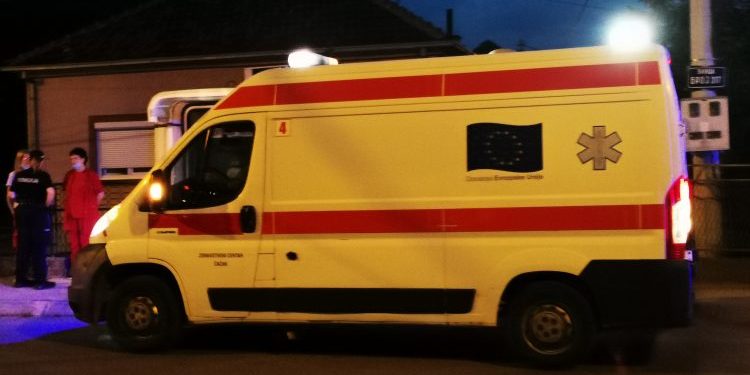 Užasna neseća kod Aleksinca: Sanitet sleteo sa puta, poginuo pacijent