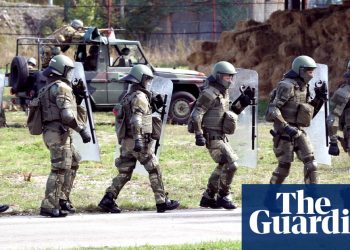 „GUARDIAN“ OTKRIVA: Kristijan Šmit u izvještaju upozorava da Bosni i Hercegovini prijeti NOVI RAT…