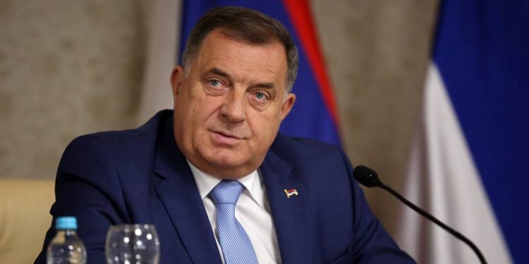 Dodik: U Srebrenici je stradao jednak broj Bošnjaka i Srba!