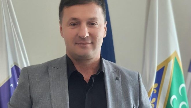 Povodom Dana Sandžaka, čestitku je uputio načelnik Opštinske uprave Tutin Adnan Šehović