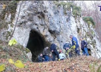 (VIDEO)Speleolozi istraživali Godovsku i Smolućku pećinu u opštini Tutin
