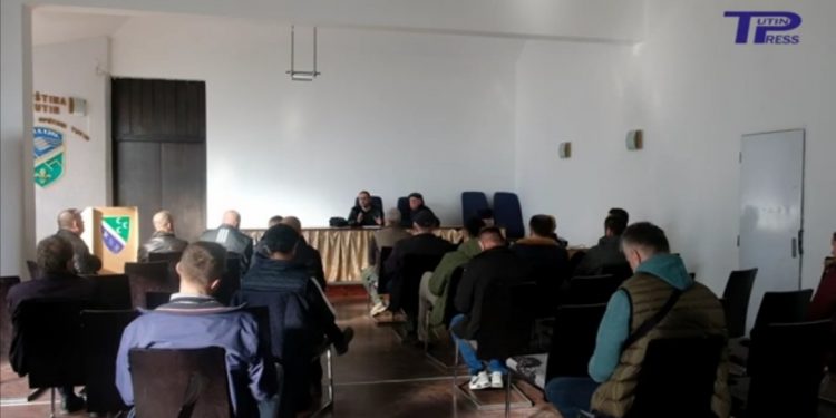 (VIDEO) Tutin: Predavanje o bolestima pčela