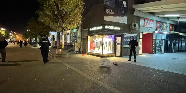 Muškarac pokušao da uništi tablu Aćifu Efendiji! Došlo do incidenta