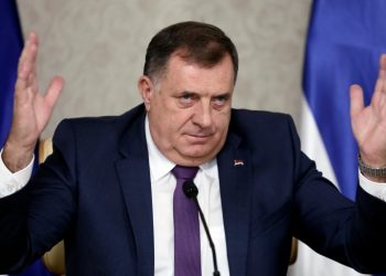 Dodik odgovorio na pitanje – da li će RS naredne godine imati svoju vojsku?