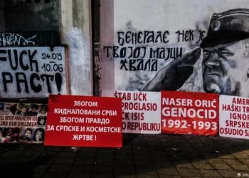 Srbija može kažnjavati veličanje zločinca Mladića, ali neće. Ne da Vučić