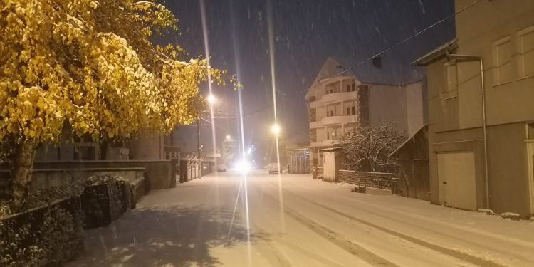 Pao prvi sneg u Tutinu