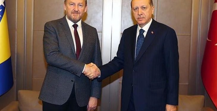 ISTANBUL: U ČETIRI OKA Redžep Tajip Erdogan i Bakir Izetbegović u palati Vahdettin…