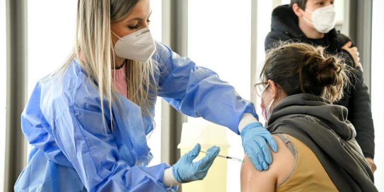 Maas: U Njemačkoj neće biti obaveznog vakcinisanja