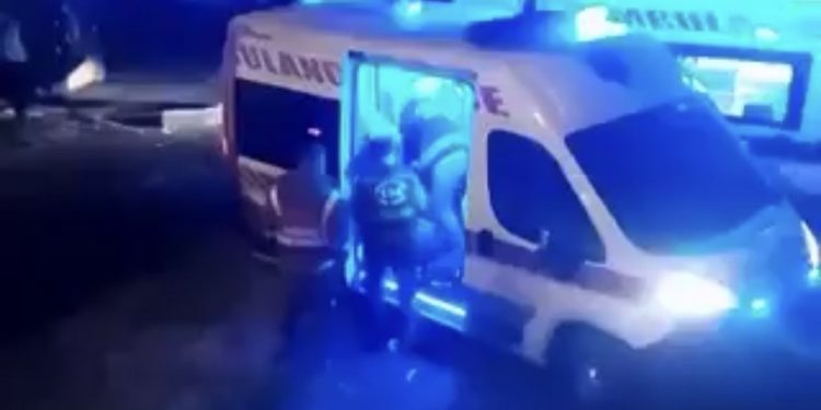 NOVI PAZAR: Dva muškarca i devojka sleteli sa puta! Hitno prevezeni u Opštu bolnicu