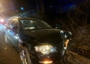 DETALJI STRAVIČNE NESREĆE U NOVOM PAZARU Stradale četiri osobe! Teško povređen vozač, trudnica i dečak (3) smešteni u bolnicu FOTO