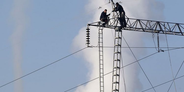 Sektor za vanredne situacije: Više od 90.000 potrošača u Srbiji bez struje