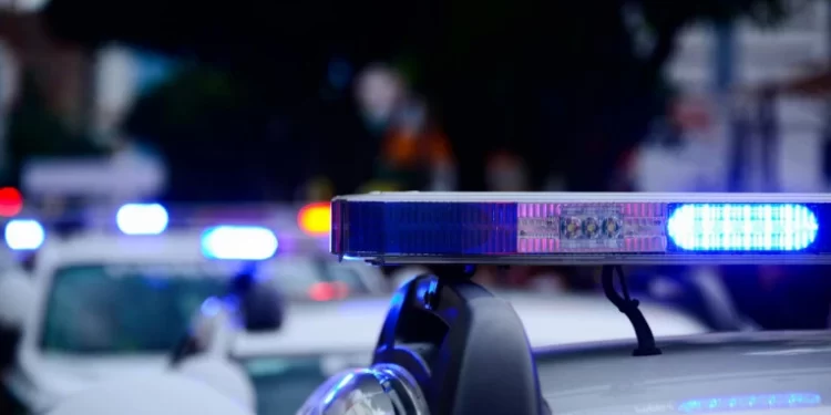 (VIDEO) Krvavo bdenje: Iz vozila u pokretu pucano na ljude, 13 ranjenih, a među njima i dete!