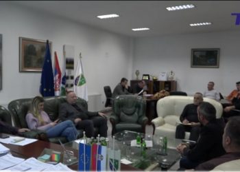 (VIDEO) Tutin: Savjet za bezbjednost saobraćaja o režimu saobraćaja u centru i budžetu za 2022. godinu.