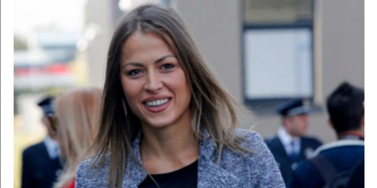 Dijana Hrkalović se oglasila odmah po izlasku iz zatvora: “Dobro veče, ja se malo vratila”