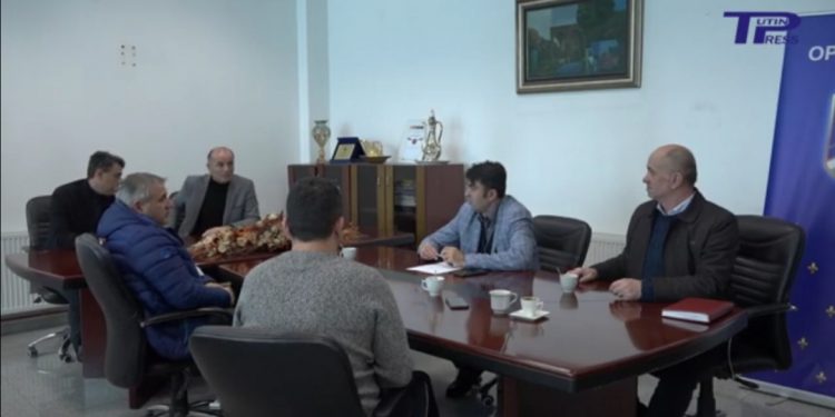 (VIDEO) Savjet za bezbjednost saobraćaja u Tutinu rješava problem režima saobraćaja u centru grada