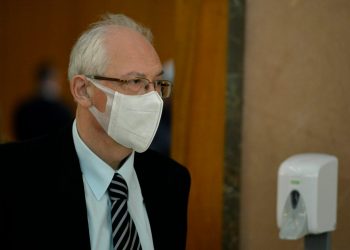 Kon: Krizni štab još nije dozvolio novogodišnje proslave