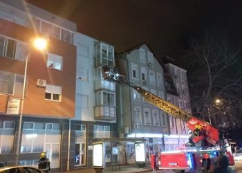 Okončana drama: Policija uletjela u stan youtubera koji je prijetio samoubistvom. Bacili i suzavac