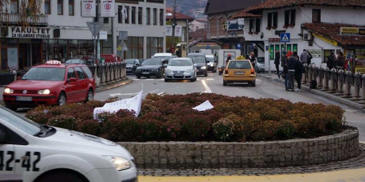 Završen protest u Novom Pazaru! Protekao bez incidenata