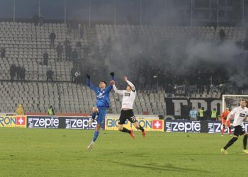 SRAMNO SKANDIRANJE U HUMSKOJ! Poklici haškom osuđeniku Ratku Mladiću na utakmici protiv Novog Pazara