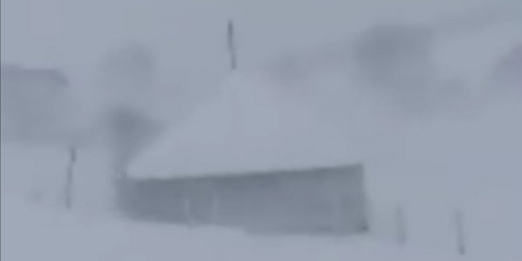 (VIDEO) Pešter: NOVA OLUJA, NOVE NEVOLJE: Jak vetar stvara velike probleme mještanima