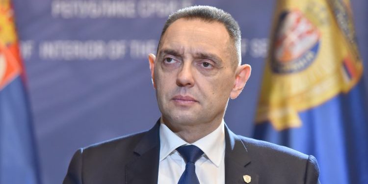 Vulin: “Javili su nam da je Periš viđen kako kupuje hleb na Vračaru”