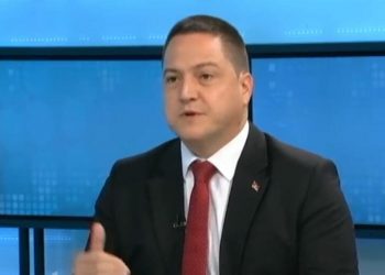 ĐACI PRELAZE NA ONLAJN NASTAVU KAD SE VRATE SA RASPUSTA: Ružić saopštio preventivne mere zbog pogoršanja epidemiološke situacije